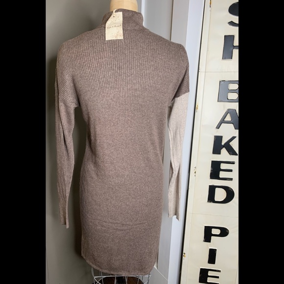 NWT Hem & Thread Brown/Tan Turtleneck Sweater sz S - Picture 4 of 6